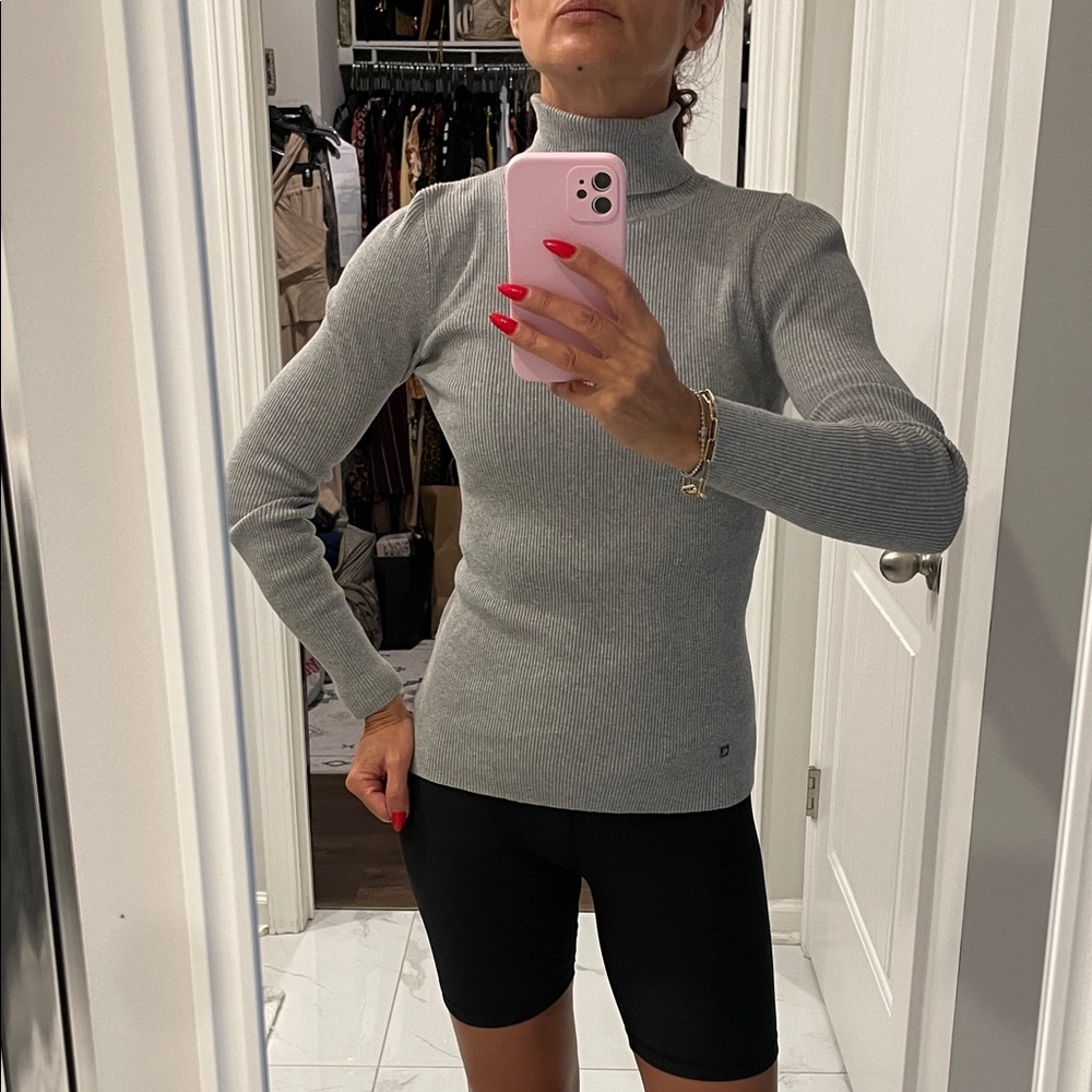 Ralph Lauren Gray Fitted Ribbed Long Sleeve Top